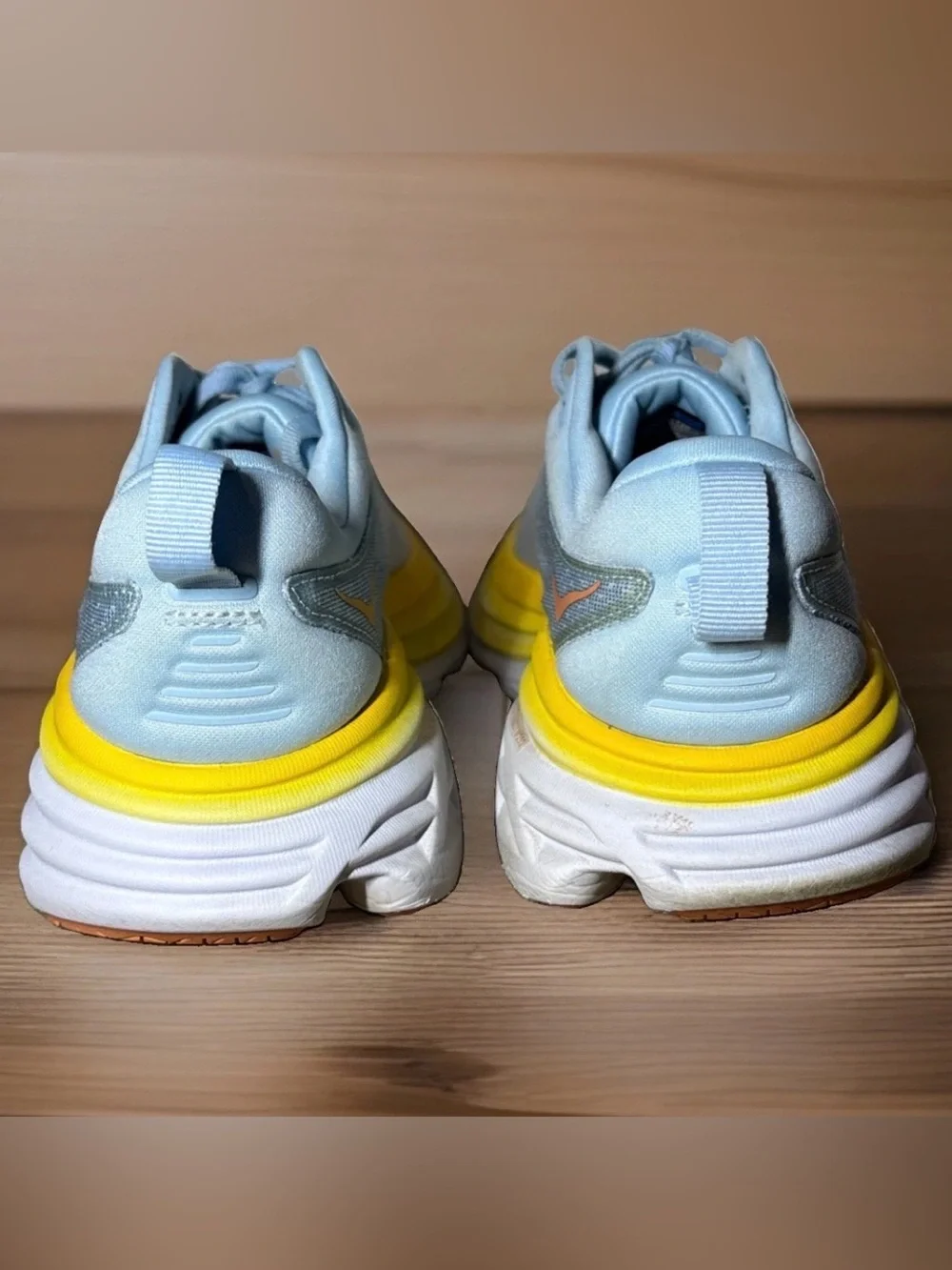 Hoka One One Bondi 8 Running Shoes  • Women’s 8.5B Sky Blue Summer Song Yellow